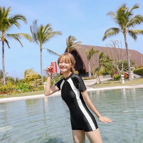 One Bộ Đồ Bơi Một Mảnh Kiểu Dáng Thể Thao Chuyên Nghiệp Cho Nữ