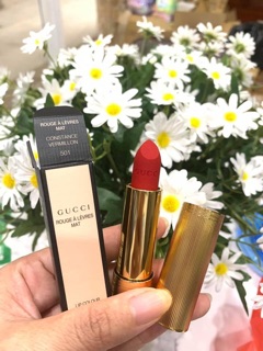 Son gucci 501 đỏ thuần