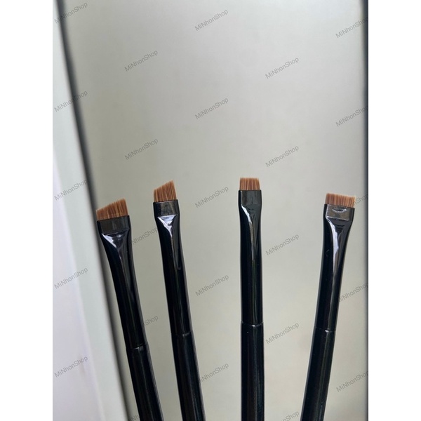 Set 4 cây tém , liner đen siêu mảnh lại cực dễ dùng cho makeup cá nhân và chuyên nghiệp