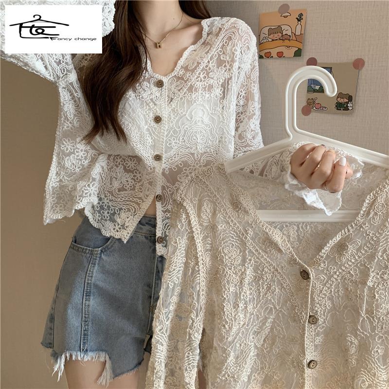 Áo Khoác Cardigan Phối Ren Mỏng Kèm Quần Yếm Thời Trang Xuân Hè Xinh Xắn Cho Nữ
