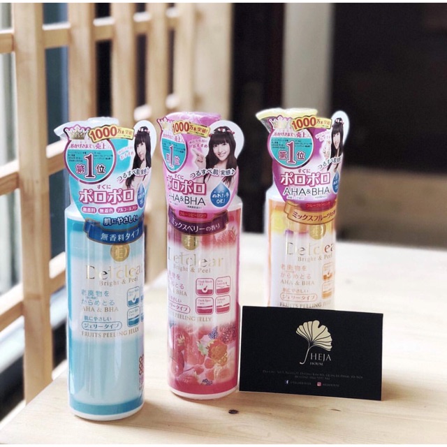Tẩy da chết Detclear