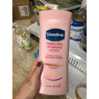 ( HN ) Sữa dưỡng thể Vaseline 725 ml