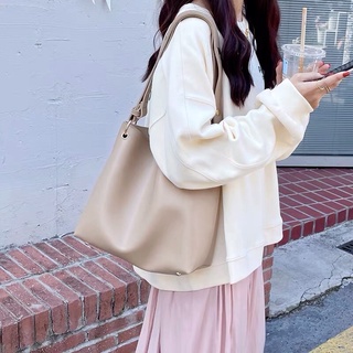 Túi đeo chéo da mềm