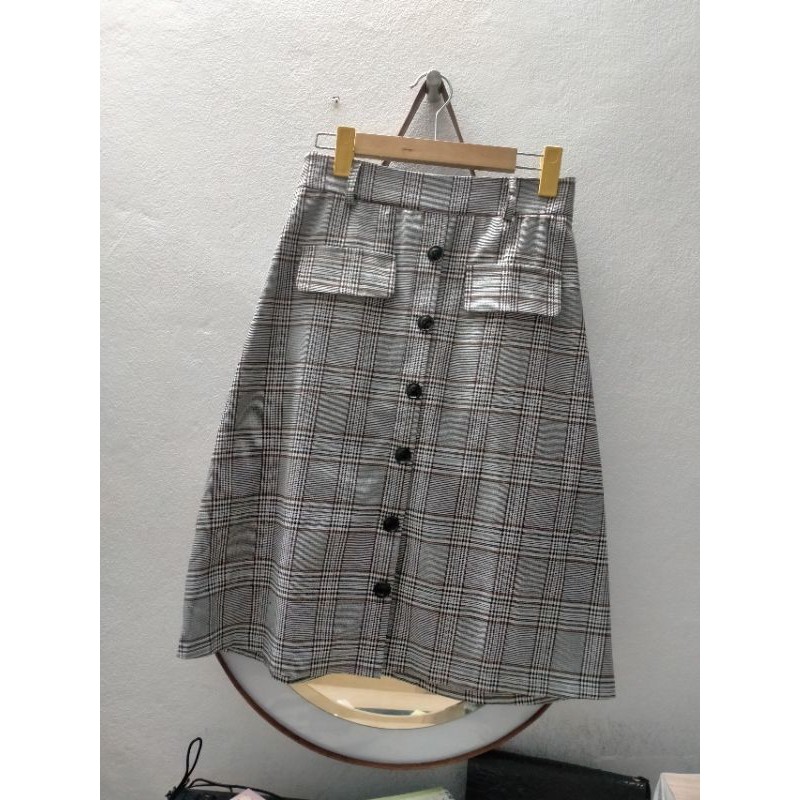 Chân váy kẻ caro cao cấp | BigBuy360 - bigbuy360.vn