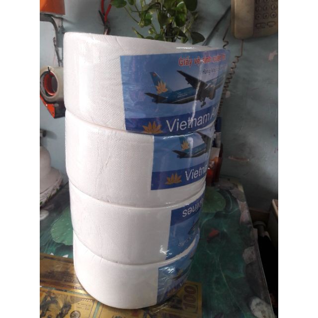 Giấy cuộn bánh xe