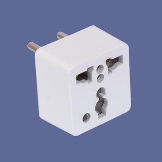 Phích cắm chuyển đổi 2 chân thành 3 chân PO101