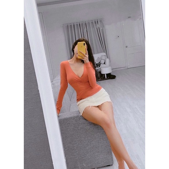 Áo body cổ chéo tay dài