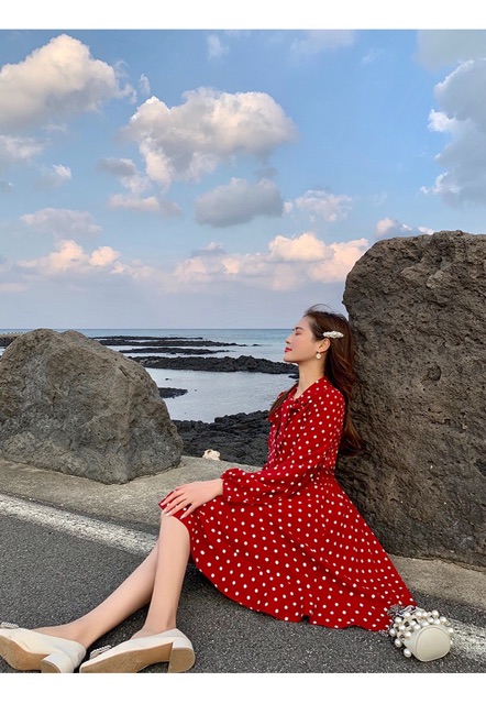 Đầm bi đỏ xoè cột nơ cổ xinh xắn - Moly Dress