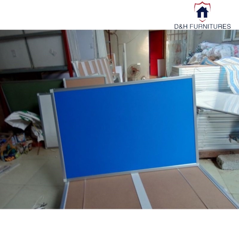 Bảng ghim nỉ xanh dương dành cho văn phòng trường học-D&H Furnitures