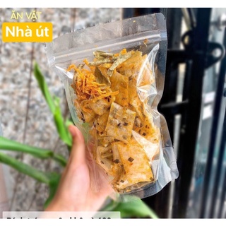 Bánh tráng cuộn khô gà lá chanh