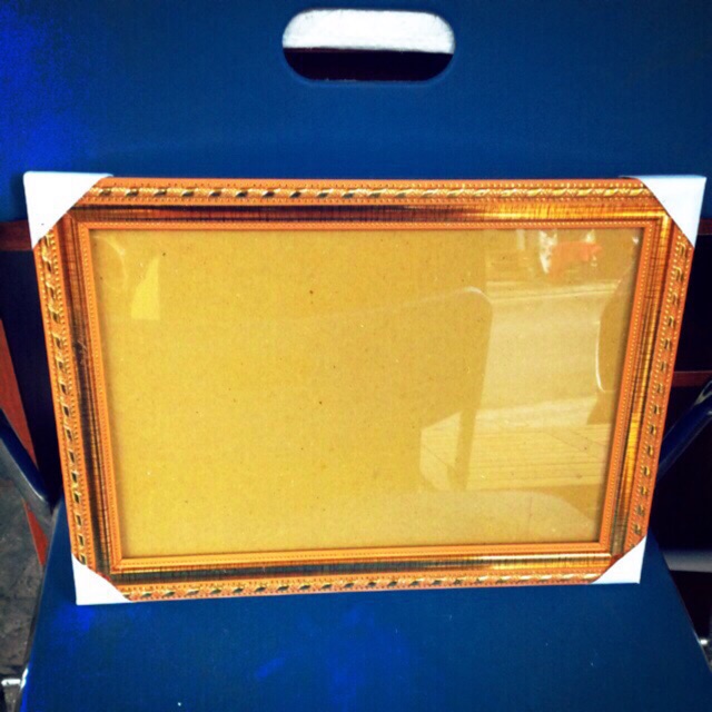 Khung bằng  khen A4 (21x30) trắng  trám vàng | BigBuy360 - bigbuy360.vn