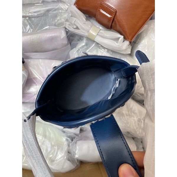 Túi cnk móng ngựa