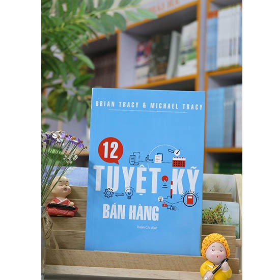 Sách - 12 Tuyệt Kỹ Bán Hàng Tặng Bookmark
