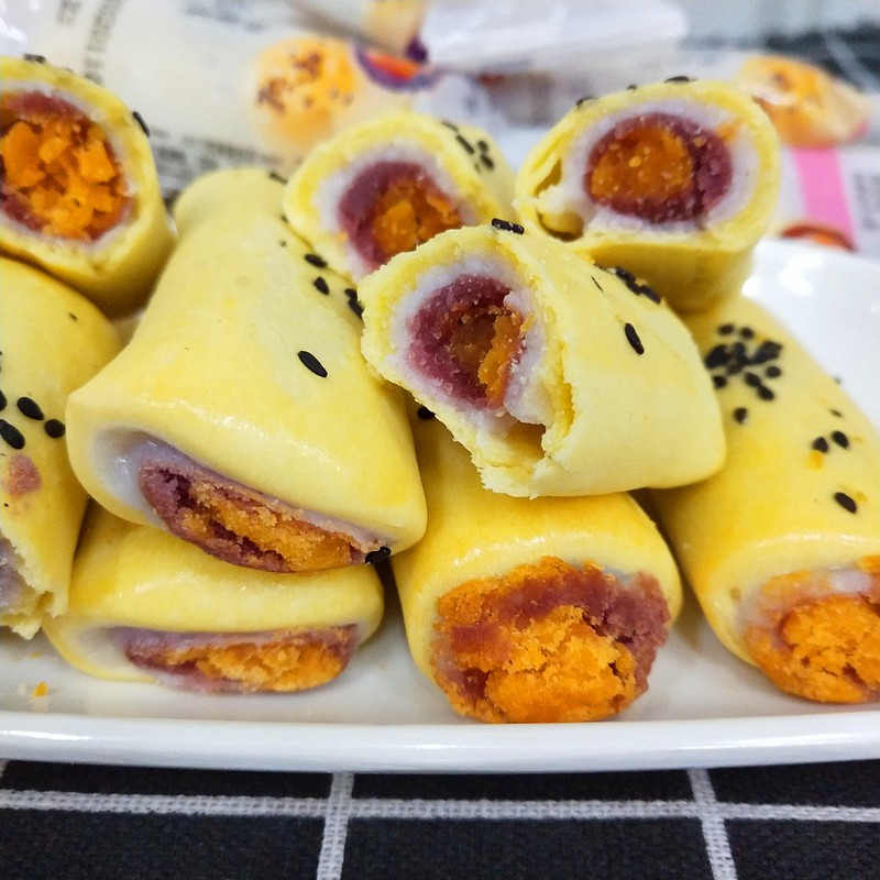 [ 1 Bịch ] Bánh Nghìn Lớp Nhân Đậu Đỏ, Khoai Lang Tím Trứng Muối ( Que ) - DING DING FOOD