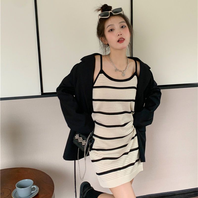 [MURIOKI] Đầm Hai Dây Dệt Kim Màu Trắng Đen Phong Cách Pháp Thời Trang 2023 Cho Bạn Gái