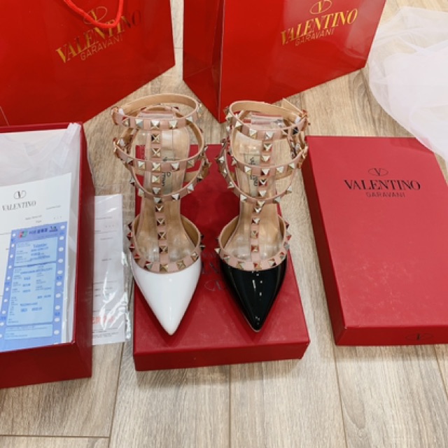 SALE ❤️ <3 Sale Hot | Trợ Giá | Sandal valentino viền đinh da bóng fullbox bill túi giấy . ! . . ! ⇞ : . .. * , ₃ . ˇ