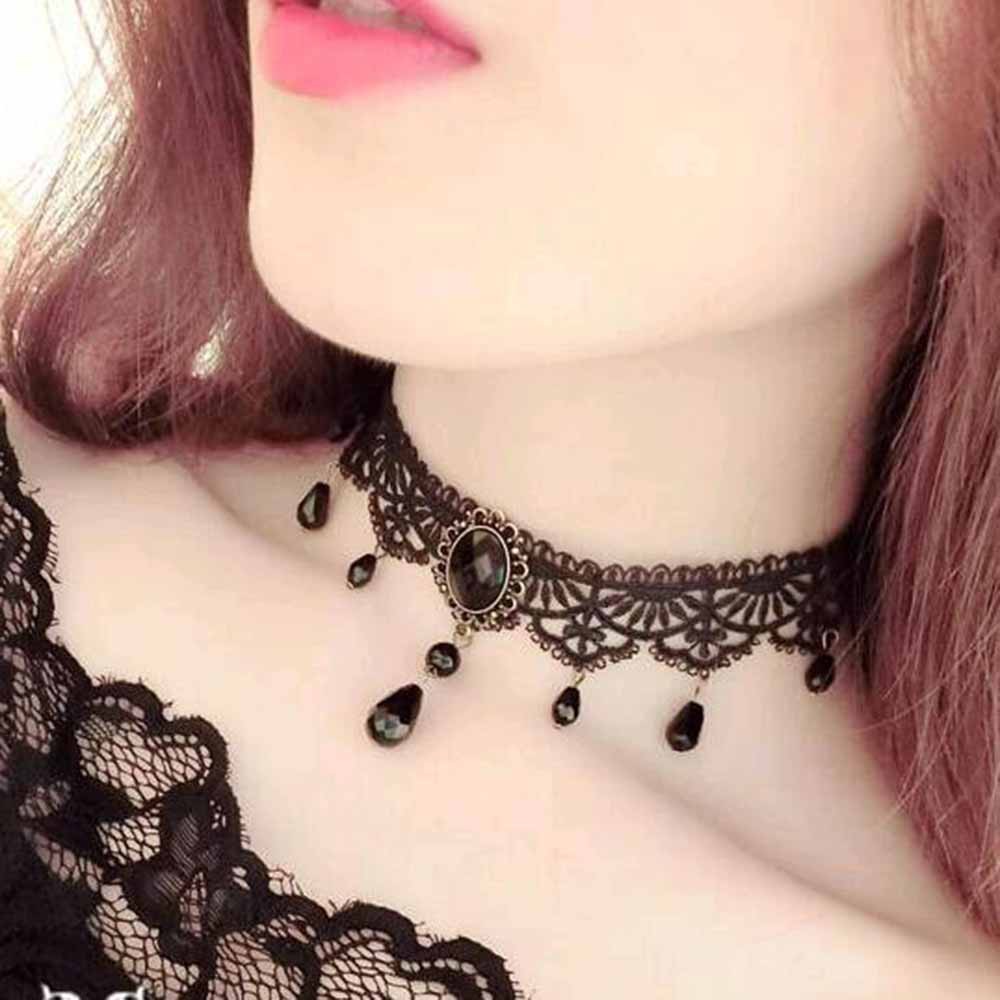 Vòng cổ nữ choker ren đen đính đá phong cách mới