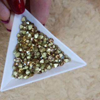 ĐÁ CHÂN NHỌN GẮN MÓNG - MIX SIZE