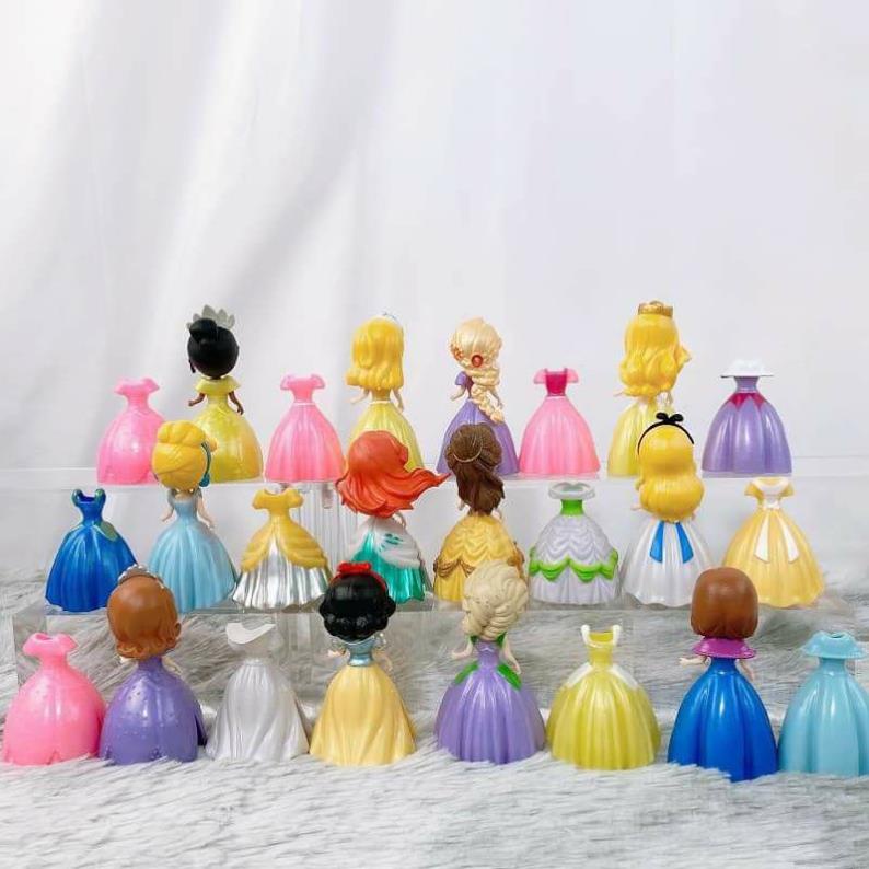 Set 6 công chúa Disney siêu xinh kèm 18 váy