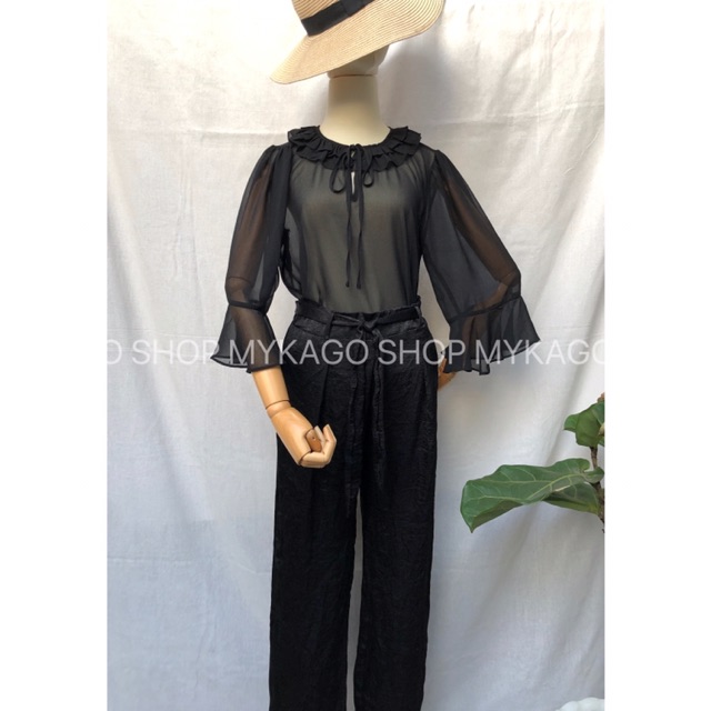 Áo Chiffon Tay Loe Cột Nơ Sexy F21