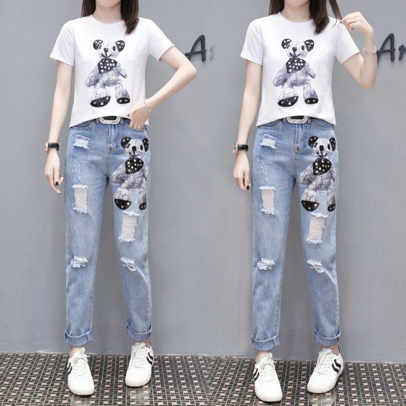 Bộ Áo Thun In Hoạt Hình One Piece + Quần Jean Dài Phối Rách Đính Kim Sa Thời Trang 2022 Cho Nữ