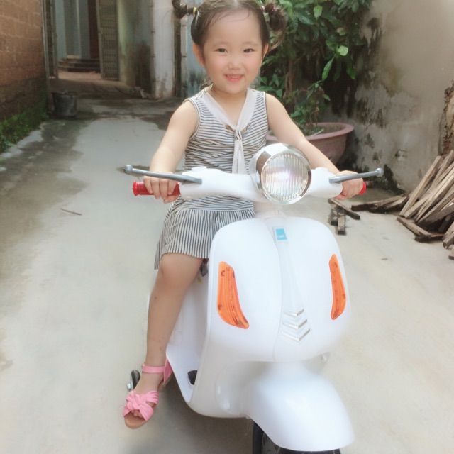 Xe máy điện vespa cho bé