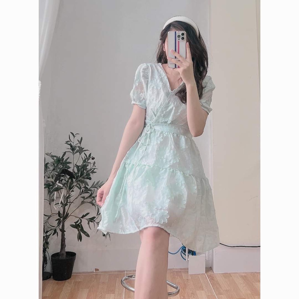 Váy hoa nổi thắt eo tiểu thư