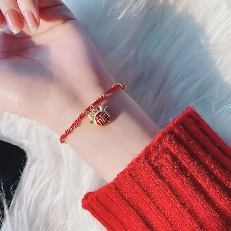 Simple hand-woven red rope 18K gold titanium steel bracelet