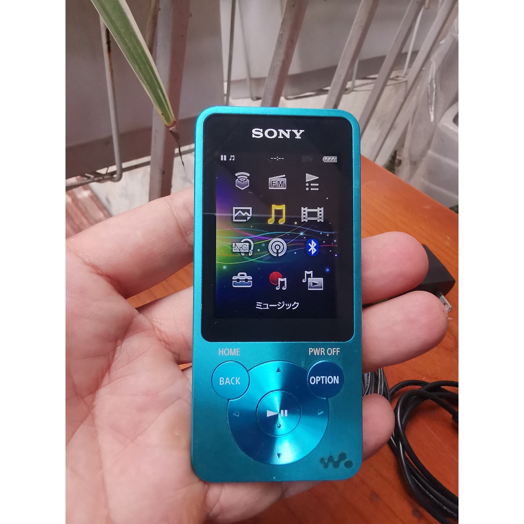 Combo máy nghe nhạc cao cấp Sony NW-S13 + loa mini + tai nghe chống ồn