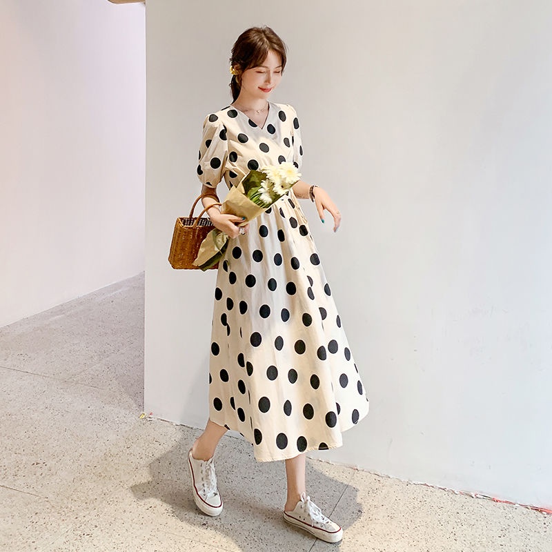 Đầm dài dáng chữ A họa tiết chấm bi thời trang Pháp 2022