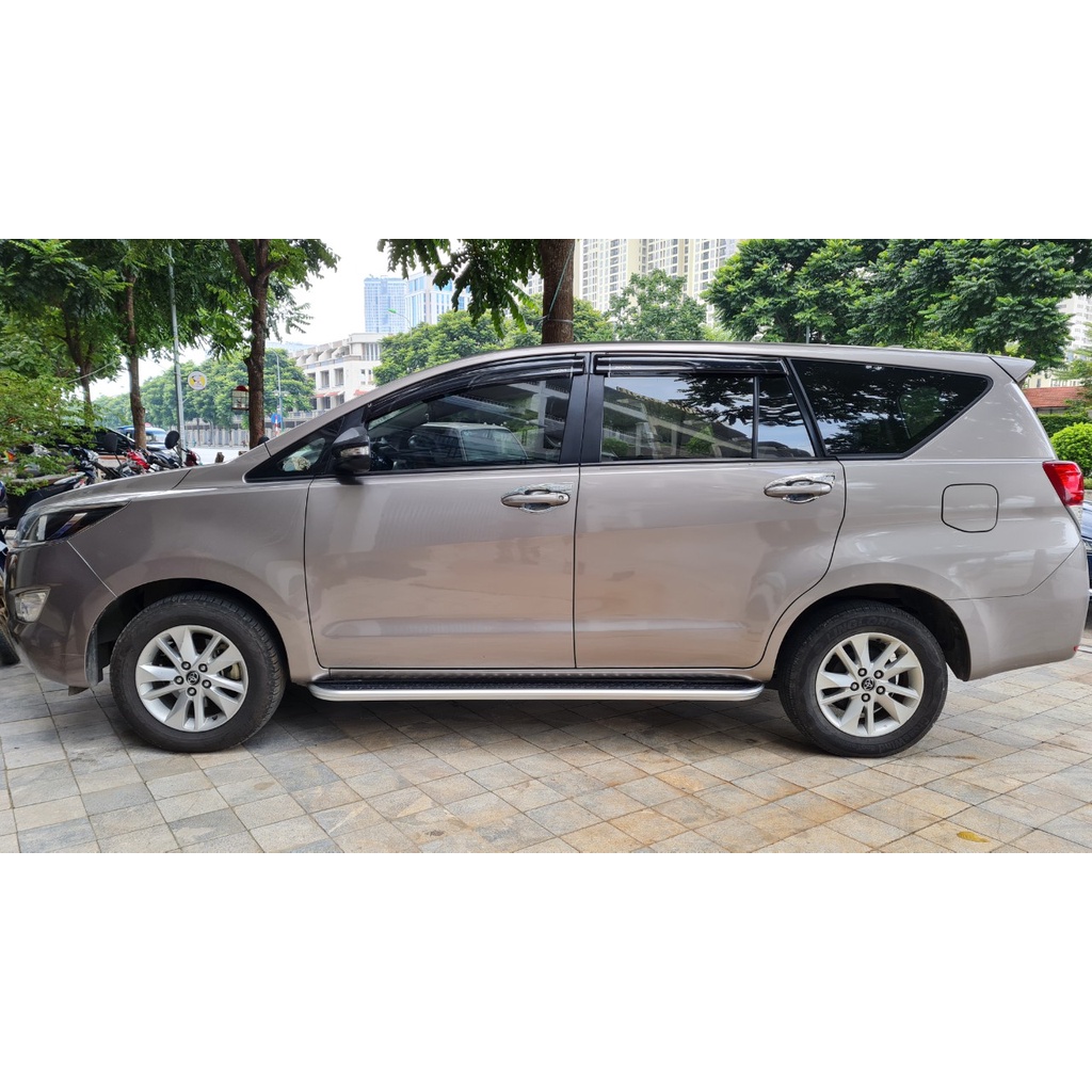 Bậc Lên Xuống / Bậc Bước Chân Toyota Innova 2016+