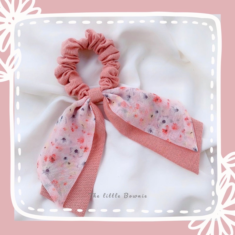Cột tóc nơ đôi linen phối hoa Petal Scrunchie