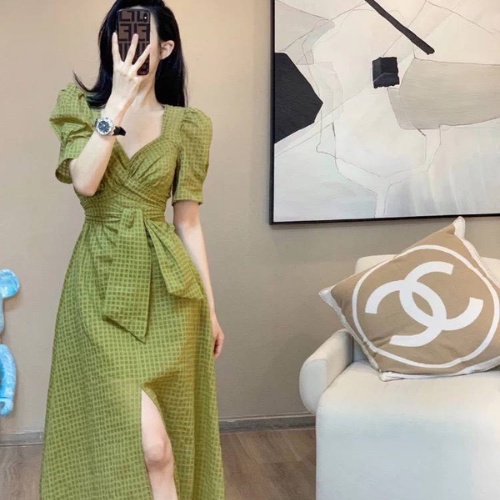 Váy đầm midi xốp ô vuông xanh xẻ, buộc nơ chiết eo - V06
