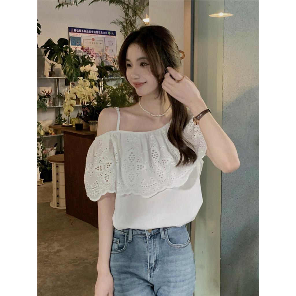 Áo Kiểu Trễ Vai Phối Bèo Nhún Màu Trắng Phong Cách Pháp Cổ Điển 62110