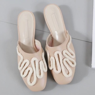 Thanh lý đôi mules Charles@keith xuất xịn ạ