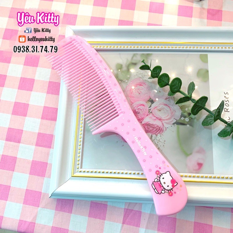 LƯỢC NHỰA HELLOKITTY