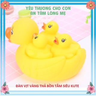 Đàn Vịt Vàng Thả Bồn Tắm Kêu Chip Chip Siêu Cute