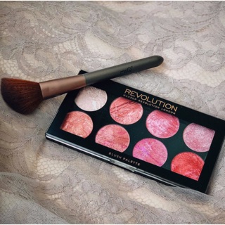 Bill UK - Bảng phấn má hồng Makeup Revolution Blush Queen