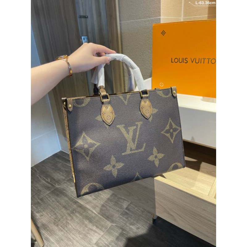 Túi da thật đi biển siêu nặng cân