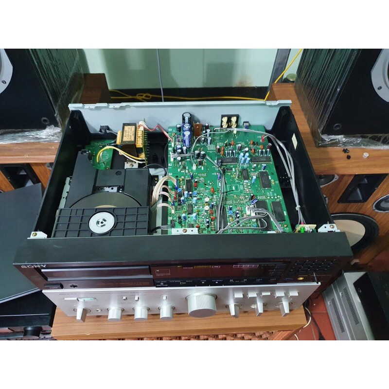 Đầu CD Sony 970