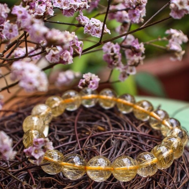 Vòng tay tóc vàng