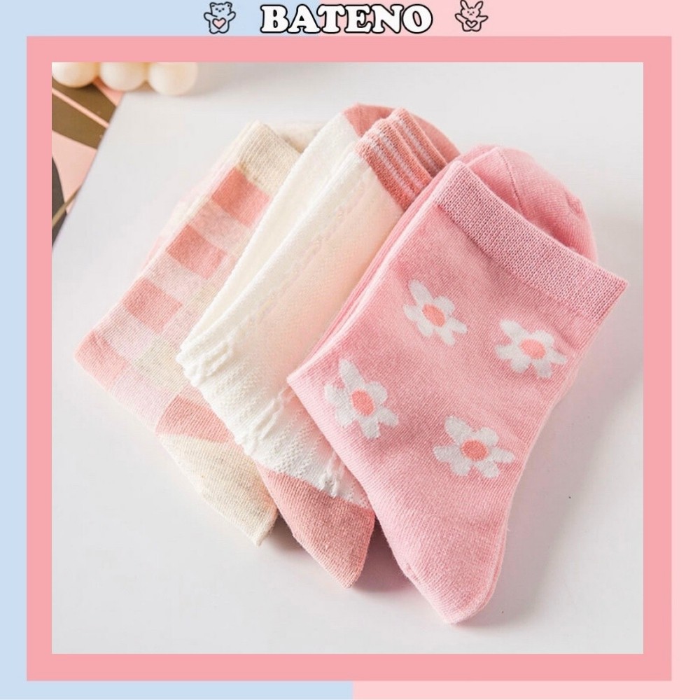 Set 3 đôi Vớ tất nữ Bateno vớ cổ cao vintage trắng hồng cánh hoa cực đẹp TN98