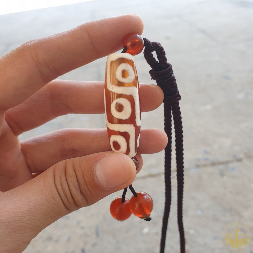 Dây đeo cổ đá Dzi Tây Tạng