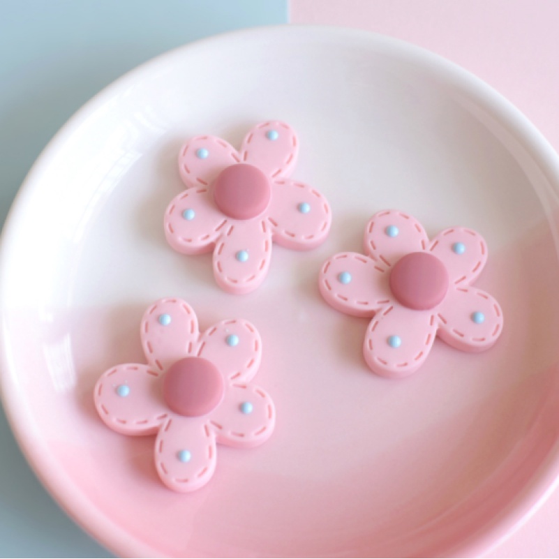 Set 10 Hoa Nhựa 5 Màu Trang Trí Điện Thoại / Bông Tai DIY