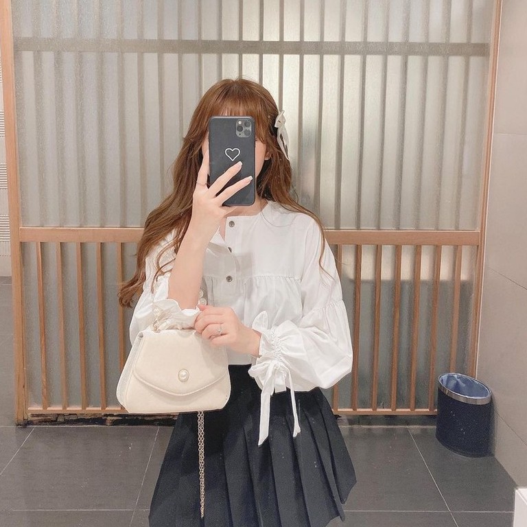 Áo bánh bèo cúc KA Closet chất von lụa mềm đẹp, from babydoll phong cách hàn quốc | BigBuy360 - bigbuy360.vn