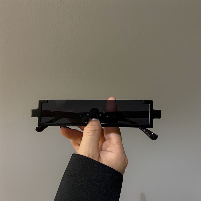 Kính Mát Hình Chữ Nhật Một Mảnh Gọng Kim Loại Nhỏ Phong Cách Công Nghệ Mới Cho Nam