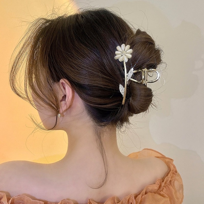 Kẹp Tóc Hình Hoa Cúc Đính Đá Opal Cho Nữ