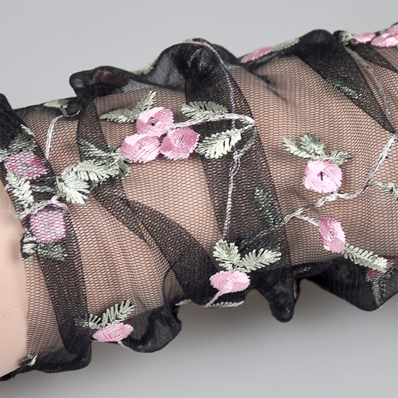 1 Đôi Tất Chân Ren Thêu Hoa Xinh Xắn Cho Nữ