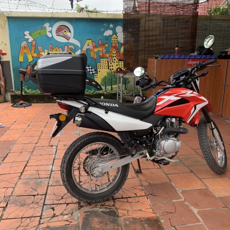 Honda XR150 lên thùng Givi B32N ADV