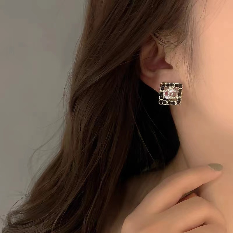 Khuyên Tai Da Hình Vuông Đính Đá Phong Cách Hàn Quốc Thời Trang